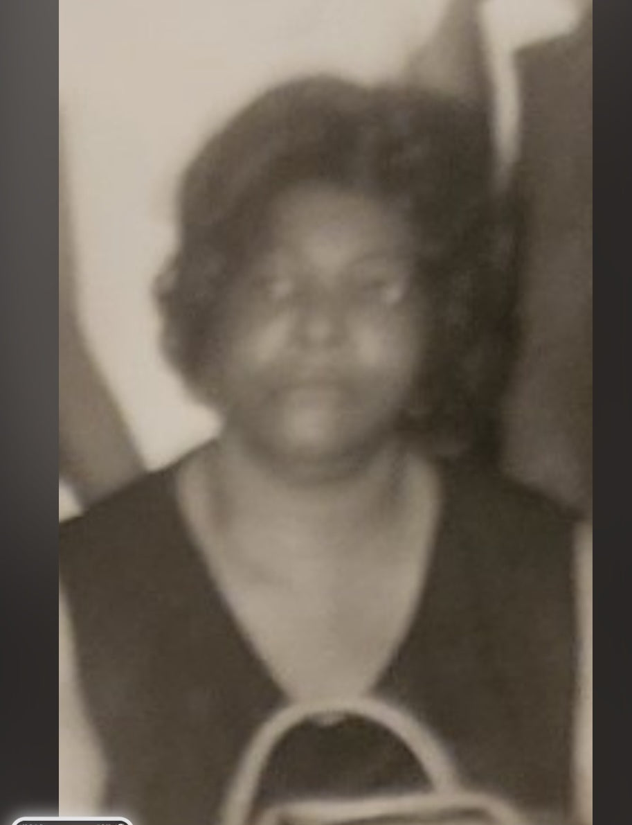 Earlene Taylor